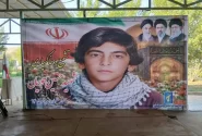 پیکر شهید «حسین حوریان» پس از ۴۴ سال بر دستان مردم تشییع و در خاک مسجدسلیمان آرام گرفت